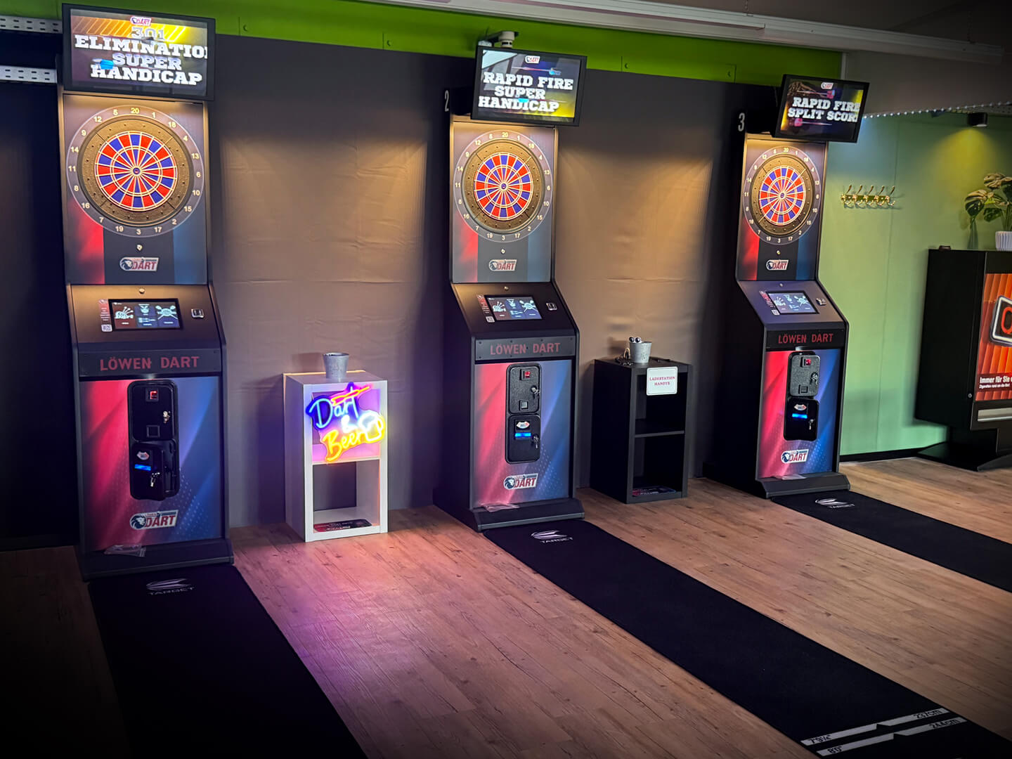 Ein Foto unserer wettbewerbstauglichen Dartautomaten.